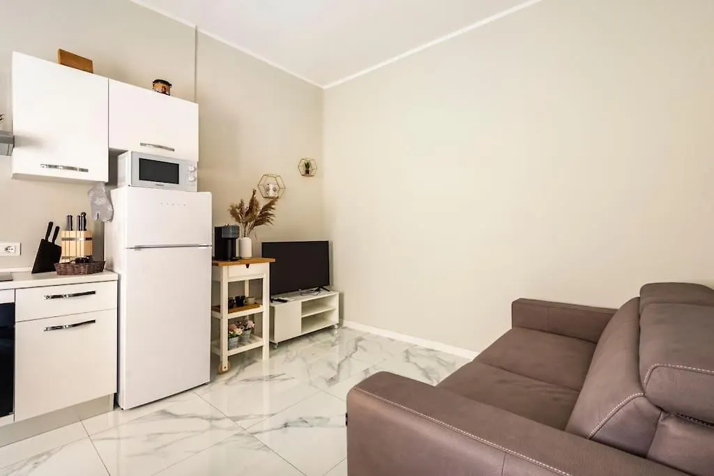 Freeland House Apartment Parma Italy