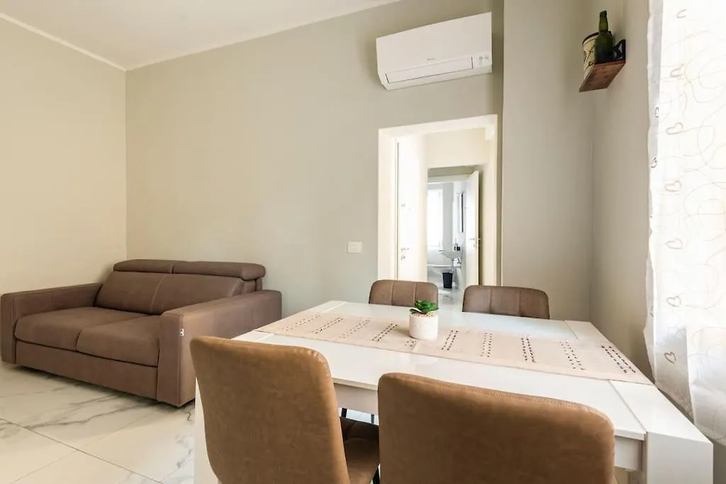 Freeland House Apartment Parma