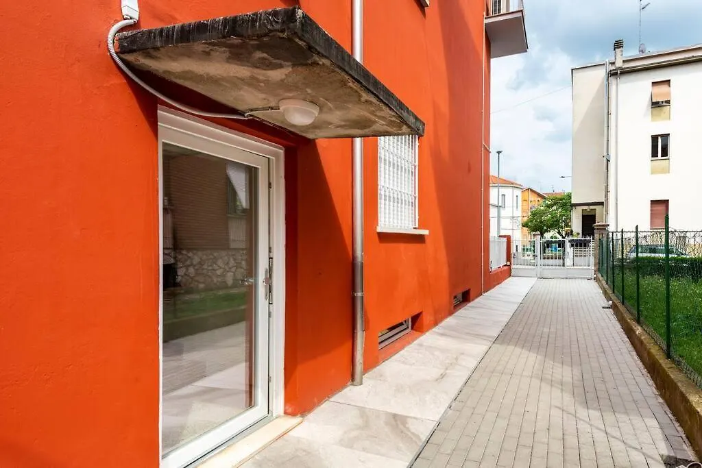 Freeland House Apartment Parma Italy